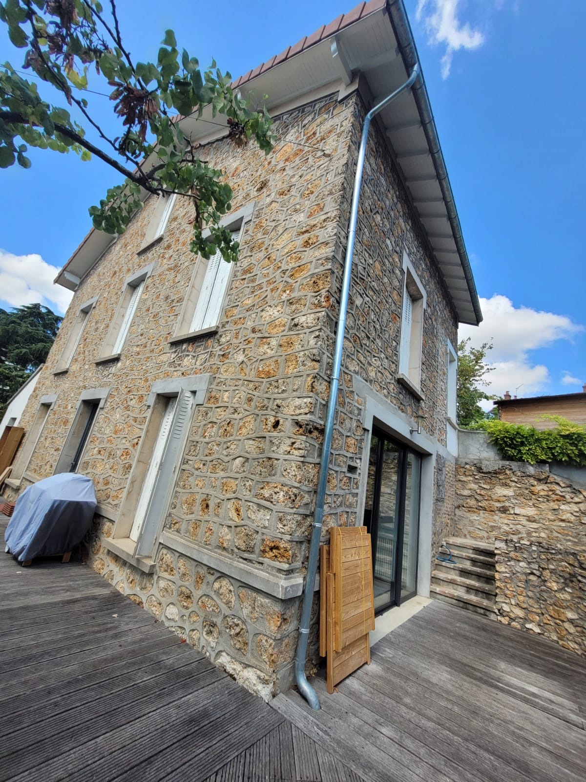 Réfection de joints à la chaux Ile de France (77 75 78 91 92 93 94 95)