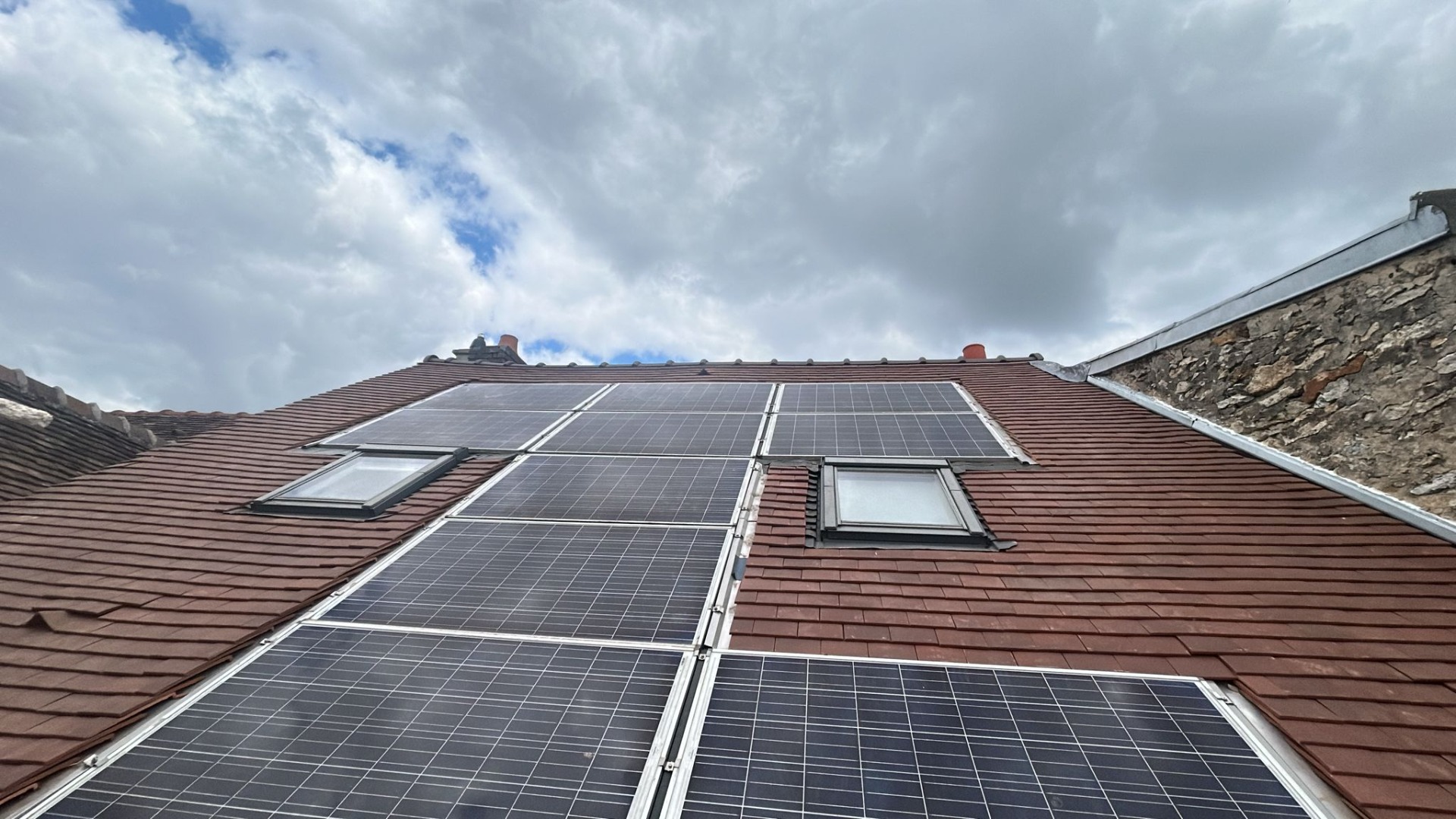 Installation de panneaux solaire Ile de France (77 75 78 91 92 93 94 95)